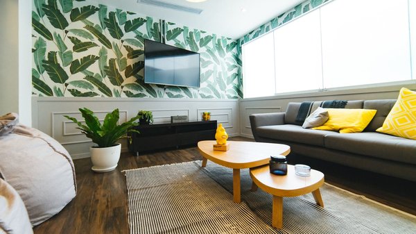 Comment choisir la couleur des murs pour une grande maison ?